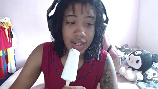 TiffanyRoouse online show from 10-04-25, 07:23