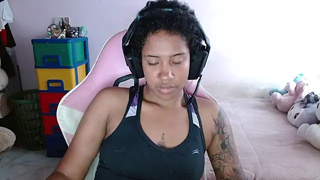 TiffanyRoouse online show from 11-04-25, 09:36