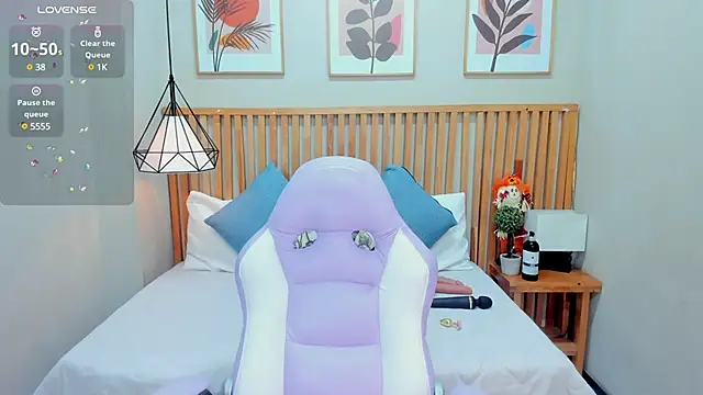 Ginger Winn online show from 02-01-25, 02:56