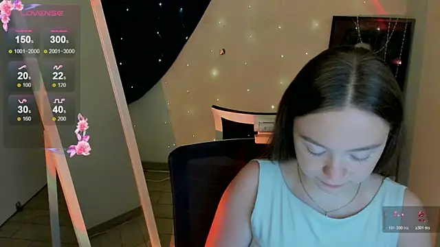 Snapshot of Florence_meow chatting on 06-17-26, 06:38 Florence meow online show from 06-17-26, 06:38