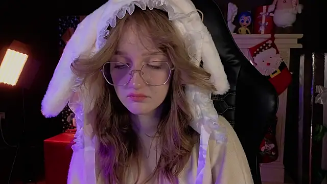 ELLIEJAY online show from 12-20-24, 08:34