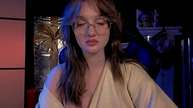 ELLIEJAY online show from 12-31-24, 12:00