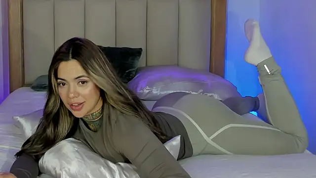 yandracelisofficial online show from 03-18-26, 07:22