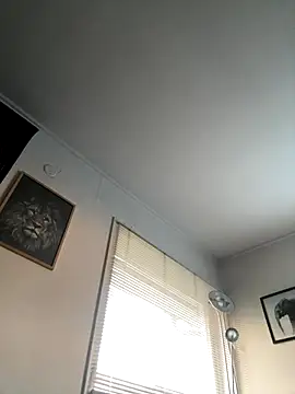 Snapshot of Elrubiolargo chatting on 09-17-25, 06:04 Elrubiolargo online show from 09-17-25, 06:04