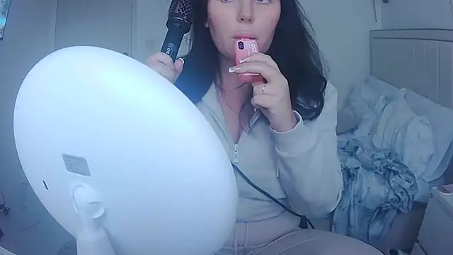 Snapshot of magical_mia chatting on 01-07-26, 03:03 magical mia online show from 01-07-26, 03:03