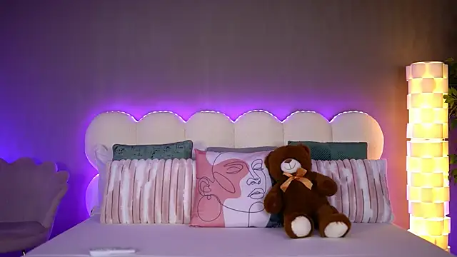 Snapshot of HaileyMadow chatting on 01-16-26, 07:01 HaileyMadow online show from 01-16-26, 07:01