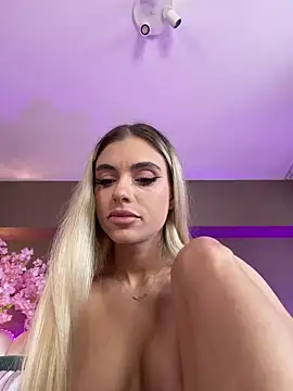 Snapshot of HaileyMadow chatting on 02-14-26, 08:00 HaileyMadow online show from 02-14-26, 08:00