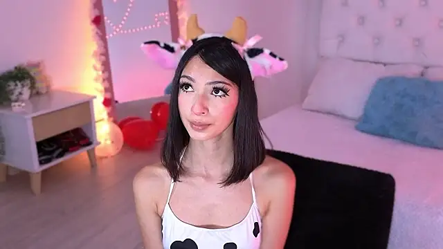 Snapshot of little_kawaiigirl_ chatting on 02-13-26, 01:34 little kawaiigirl online show from 02-13-26, 01:34