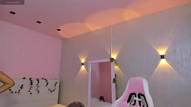 Snapshot of miagomezweb1 chatting on 01-18-25, 01:18 miagomezweb1 online show from 01-18-25, 01:18