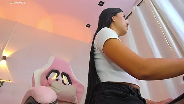 Snapshot of miagomezweb1 chatting on 03-01-25, 12:23 miagomezweb1 online show from 03-01-25, 12:23