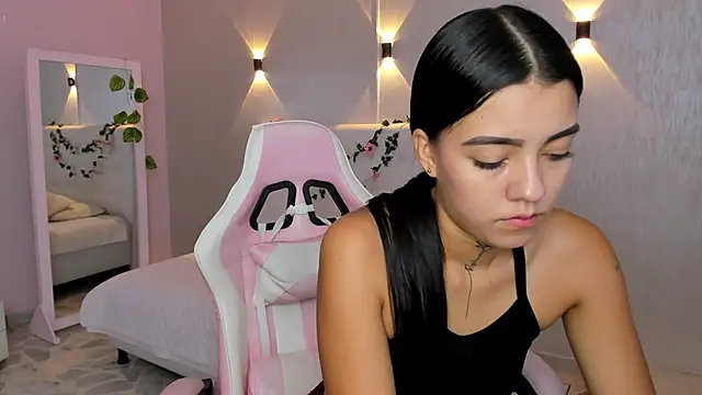 Snapshot of miagomezweb1 chatting on 03-04-25, 12:44 miagomezweb1 online show from 03-04-25, 12:44