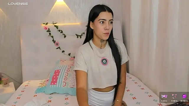 Snapshot of miagomezweb1 chatting on 03-21-25, 01:12 miagomezweb1 online show from 03-21-25, 01:12