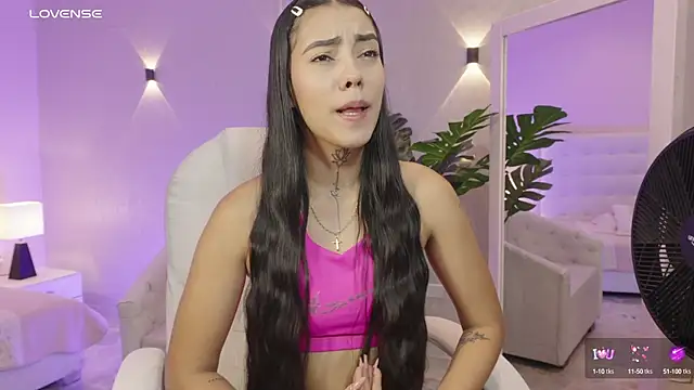 Snapshot of miagomezweb1 chatting on 09-19-25, 01:01 miagomezweb1 online show from 09-19-25, 01:01