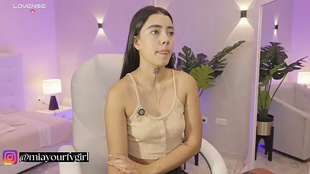 Snapshot of miagomezweb1 chatting on 09-23-25, 01:14 miagomezweb1 online show from 09-23-25, 01:14