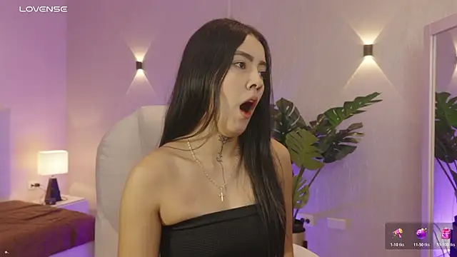 Snapshot of miagomezweb1 chatting on 11-06-25, 02:07 miagomezweb1 online show from 11-06-25, 02:07