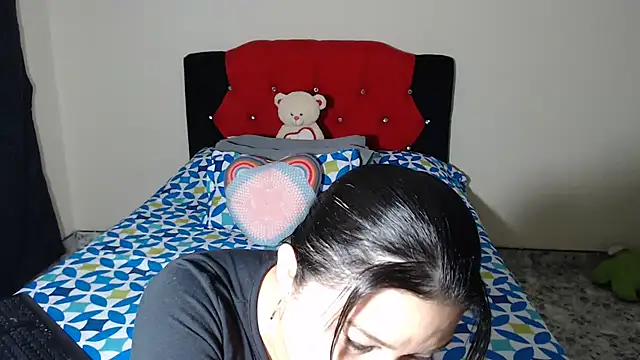 Snapshot of Crystal_milkmature chatting on 02-03-25, 01:09 Crystal milkmature online show from 02-03-25, 01:09