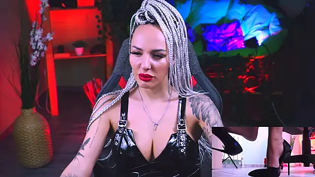 MonicaMaxwel online show from 02-11-25, 12:05