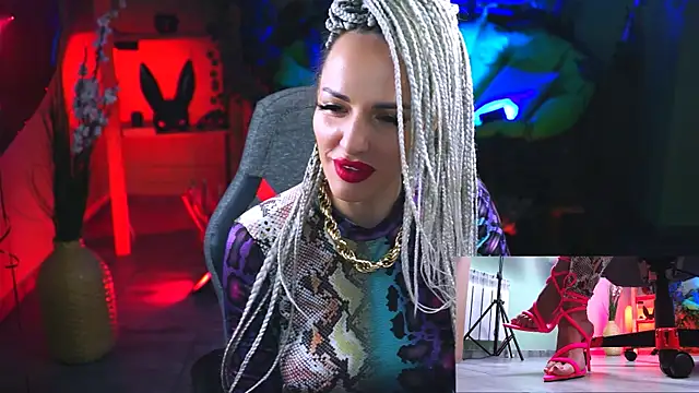 MonicaMaxwel online show from 02-22-25, 11:57