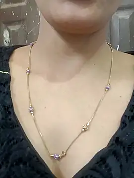 Snapshot of Ankita202 chatting on 12-17-25, 08:20 Ankita202 online show from 12-17-25, 08:20