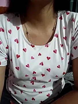 Snapshot of Ankita202 chatting on 02-16-26, 06:37 Ankita202 online show from 02-16-26, 06:37