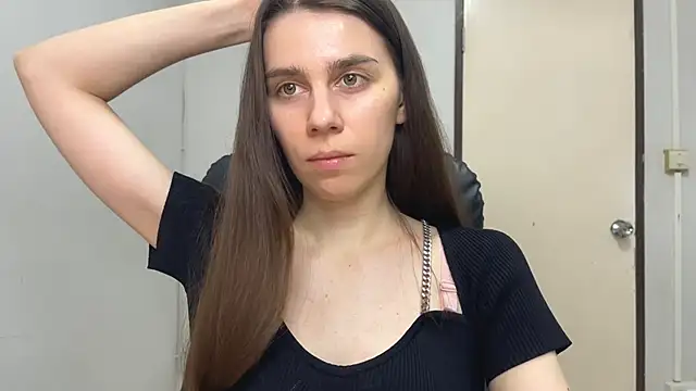 Snapshot of SassyJessi chatting on 02-18-25, 07:54 SassyJessi online show from 02-18-25, 07:54