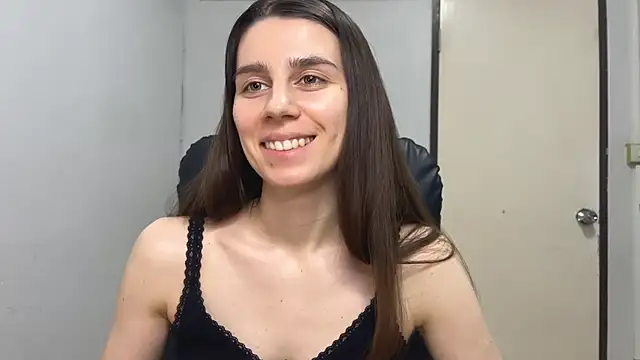 Snapshot of SassyJessi chatting on 03-03-25, 04:03 SassyJessi online show from 03-03-25, 04:03