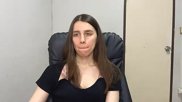 Snapshot of SassyJessi chatting on 03-13-25, 10:15 SassyJessi online show from 03-13-25, 10:15