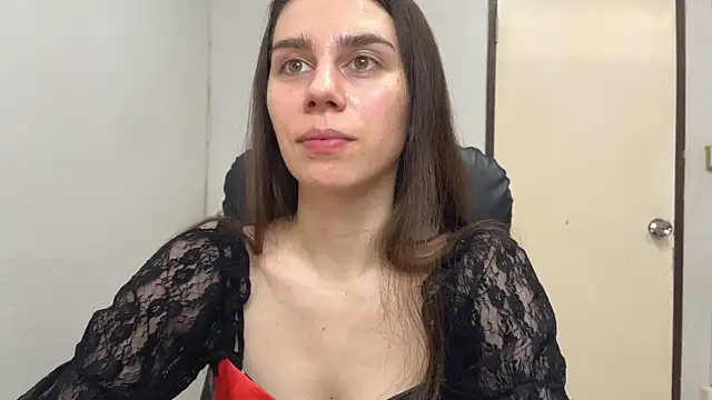 Snapshot of SassyJessi chatting on 03-16-25, 06:42 SassyJessi online show from 03-16-25, 06:42