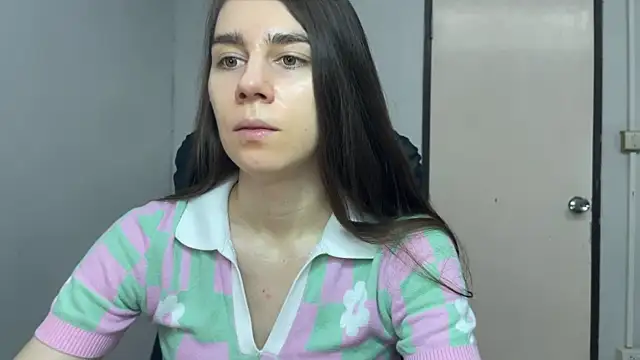 Snapshot of SassyJessi chatting on 05-24-26, 04:17 SassyJessi online show from 05-24-26, 04:17