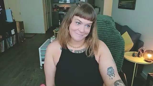 Snapshot of WendyDarling chatting on 05-26-26, 10:39 WendyDarling online show from 05-26-26, 10:39