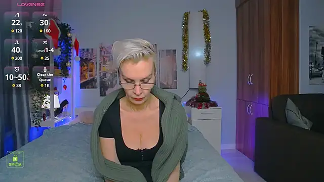 HelgaHimmell online show from 12-20-24, 10:43