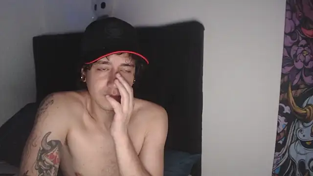 Snapshot of AndyBetti chatting on 03-20-26, 04:17 AndyBetti online show from 03-20-26, 04:17