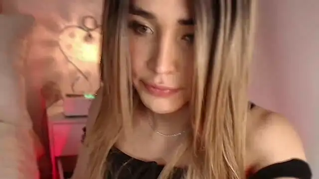 Snapshot of Missantonella_ chatting on 12-04-24, 10:19 Missantonella online show from 12-04-24, 10:19