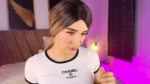 Snapshot of Missantonella_ chatting on 12-12-24, 10:09 Missantonella online show from 12-12-24, 10:09