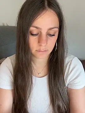 Snapshot of Loella-Rose chatting on 09-28-25, 11:48 Loella-Rose online show from 09-28-25, 11:48