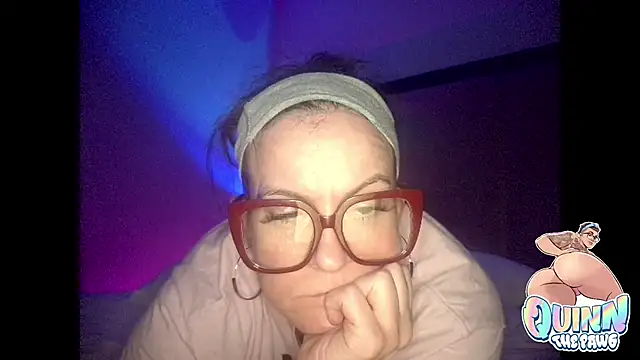 quinnmariexo online show from 11-11-25, 04:34