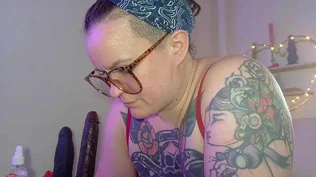 quinnmariexo online show from 03-04-26, 08:04