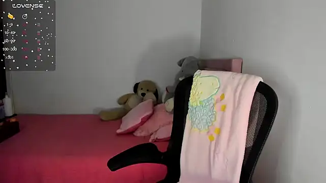 Snapshot of youpinkgirl_ chatting on 02-07-25, 12:31 youpinkgirl  online show from 02-07-25, 12:31