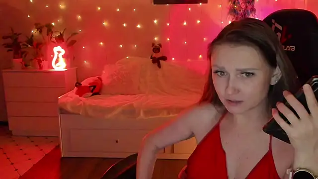Snapshot of desperatehousewife__ chatting on 01-20-25, 03:50 desperatehousewife online show from 01-20-25, 03:50
