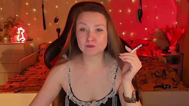 Snapshot of desperatehousewife__ chatting on 10-10-25, 06:07 desperatehousewife online show from 10-10-25, 06:07