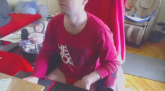 Snapshot of RealManHaveHairy chatting on 03-05-25, 08:21 RealManHaveHairy online show from 03-05-25, 08:21