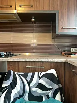 Hotmomcheckk  online show from 03-16-25, 08:21