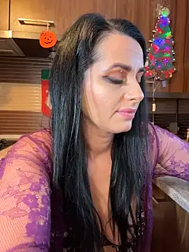 Hotmomcheckk  online show from 12-16-25, 02:22