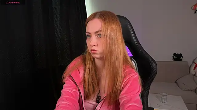 LinaWitch online show from 09-27-25, 11:04