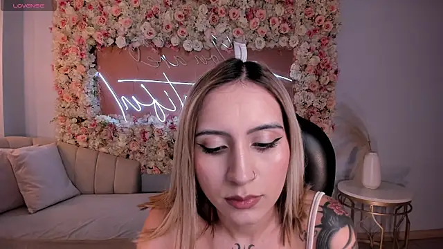 MollySundersX online show from 04-09-26, 04:01