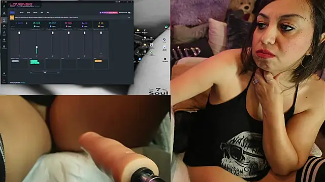 Snapshot of IndiaBlaze chatting on 10-25-25, 03:58 IndiaBlaze online show from 10-25-25, 03:58