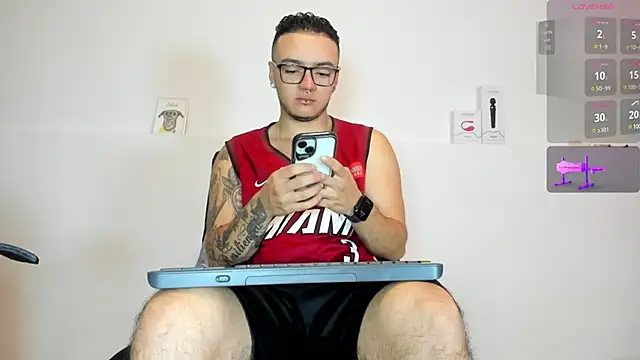 male pussy online show from 02-25-25, 02:54