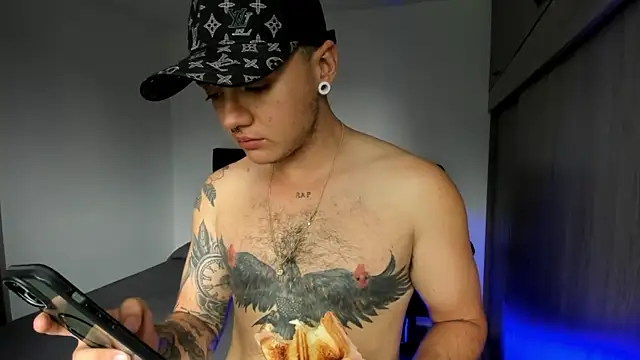 male pussy online show from 04-24-26, 05:15