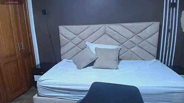 Raquel jones online show from 11-11-25, 11:43