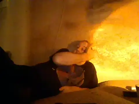 Nightshade7712 online show from 03-04-25, 04:52